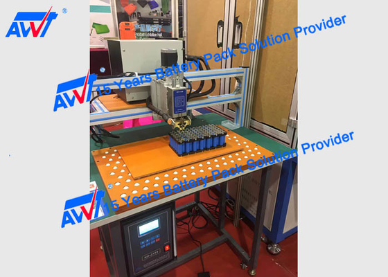 Singolo saldatore a punti parteggiato, macchina automatica 18650 della saldatura a punti 32650 HDL10-3B